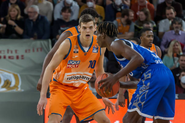 甲联赛中争 甲联赛中争