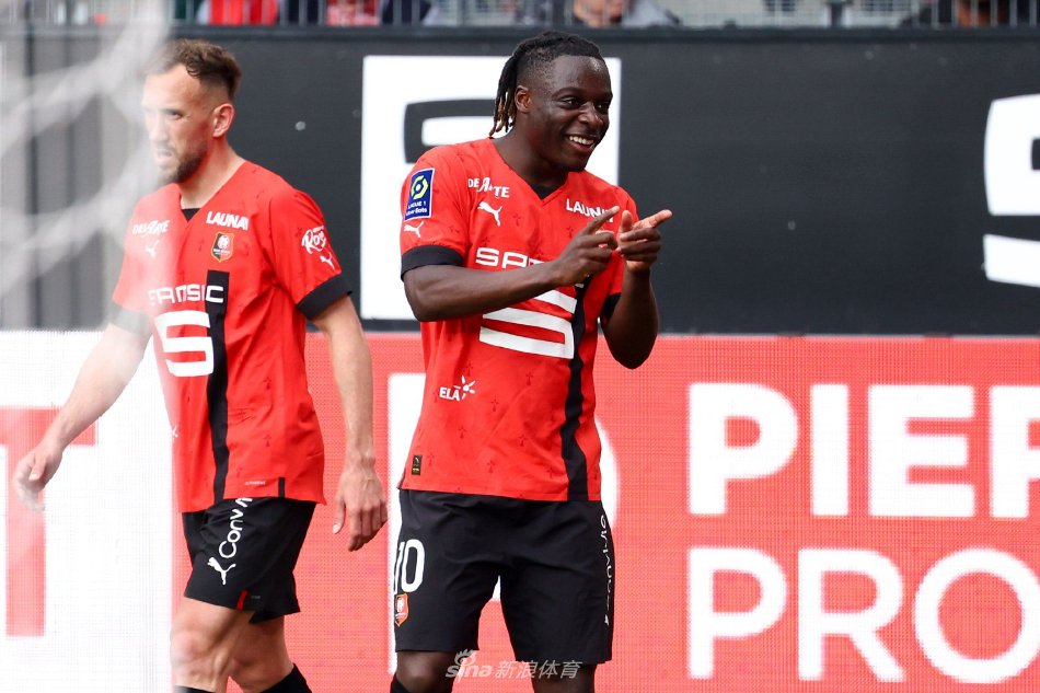 出战马竞 出战马竞