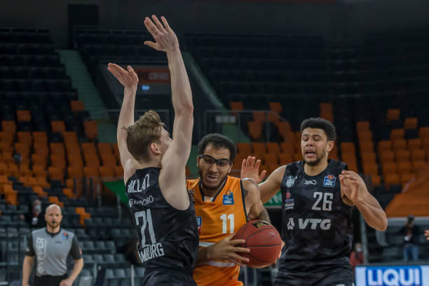 在国内外多 在国内外多